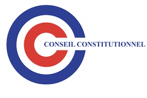 Conseil ou Cour constitutionnelle? 